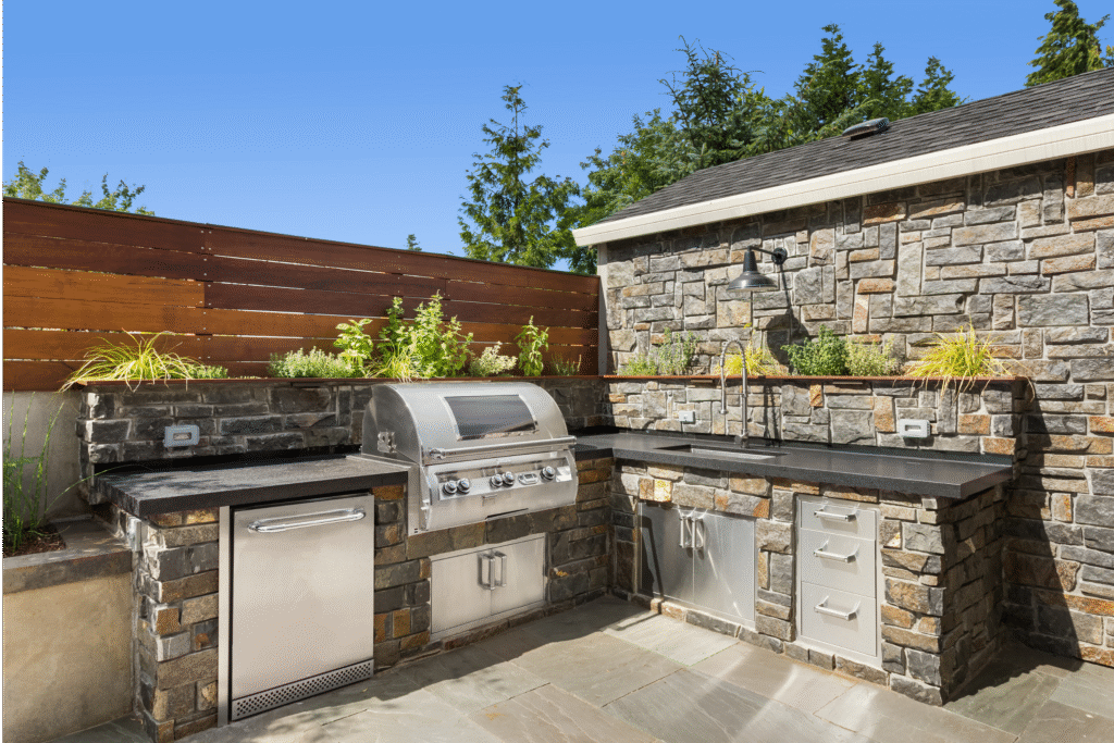 Outdoor Kitchen