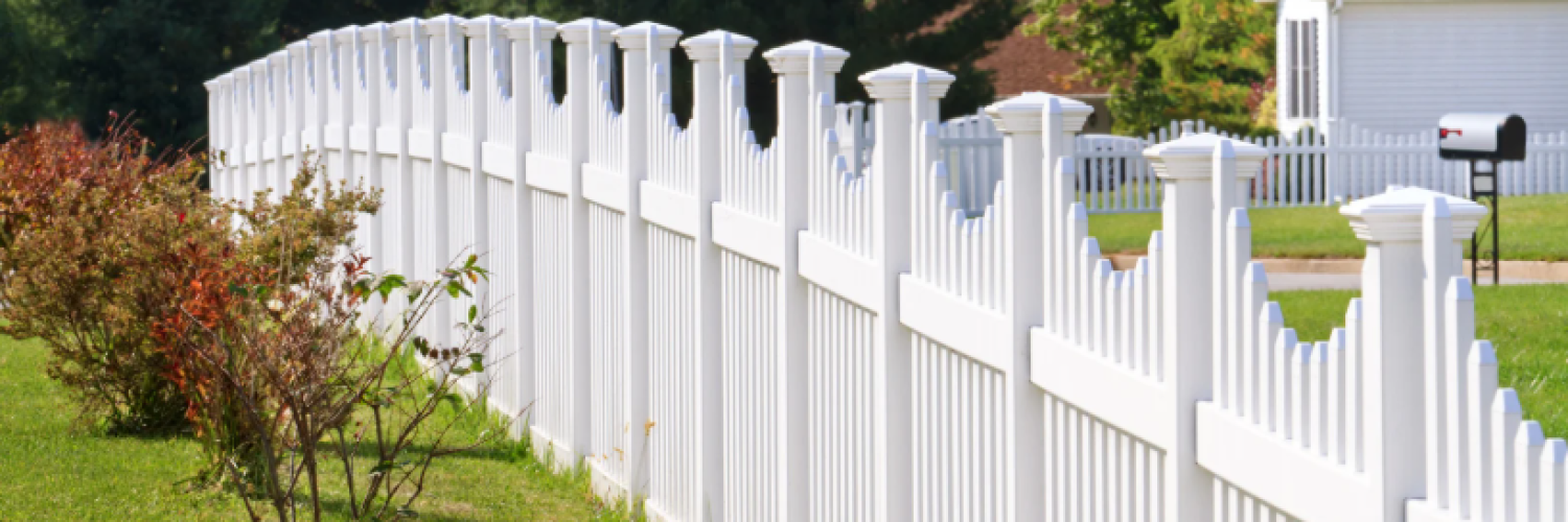 How to Build a Fence for a More Functional Landscape Design in Charlotte